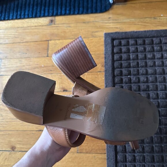 Madewell's Saige Double-Strap Sandal in Desert Camel Size 9 - Picture 4 of 6